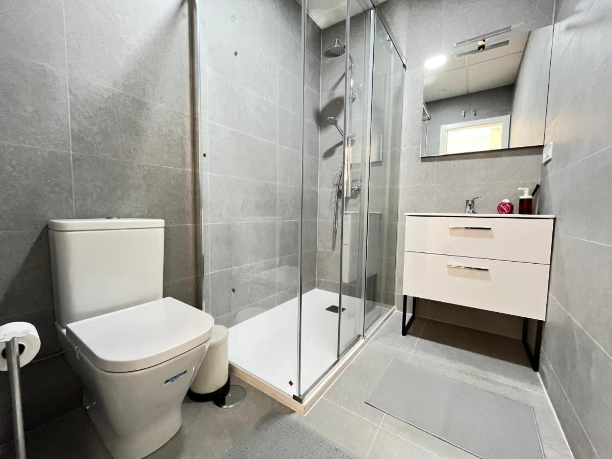 Acogedor Infanta Mercedes Appartement Madrid Buitenkant foto