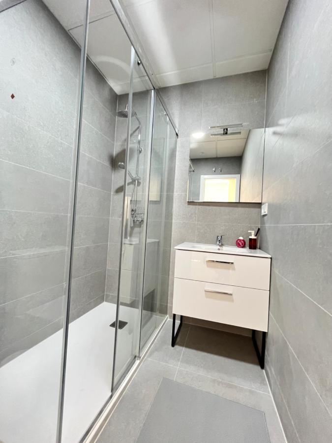 Acogedor Infanta Mercedes Appartement Madrid Buitenkant foto