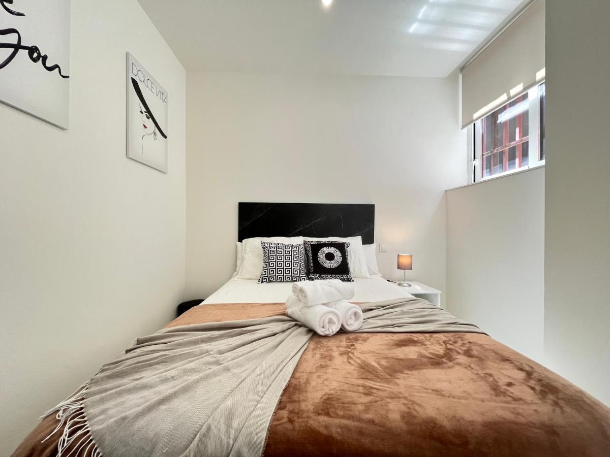Acogedor Infanta Mercedes Appartement Madrid Buitenkant foto