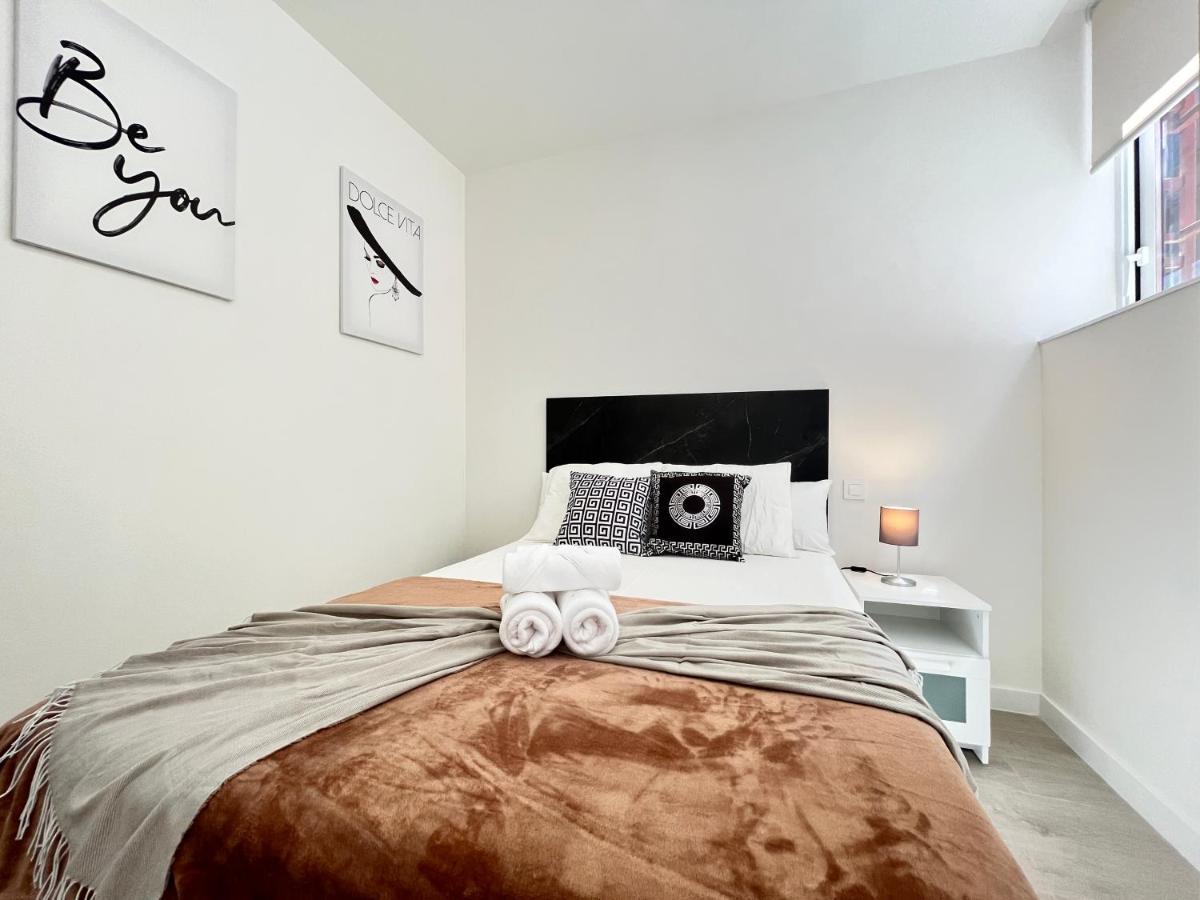 Acogedor Infanta Mercedes Appartement Madrid Buitenkant foto